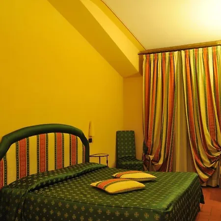 Alla Dimora Lucense Bed and Breakfast