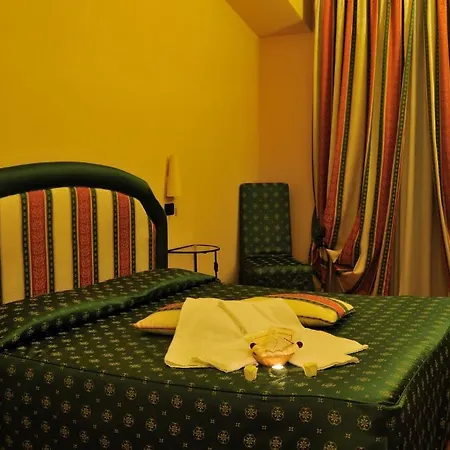 Alla Dimora Lucense Bed and Breakfast Λούκα
